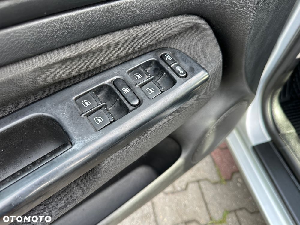 Volkswagen Golf 1.9 SDI Comfortline - 30