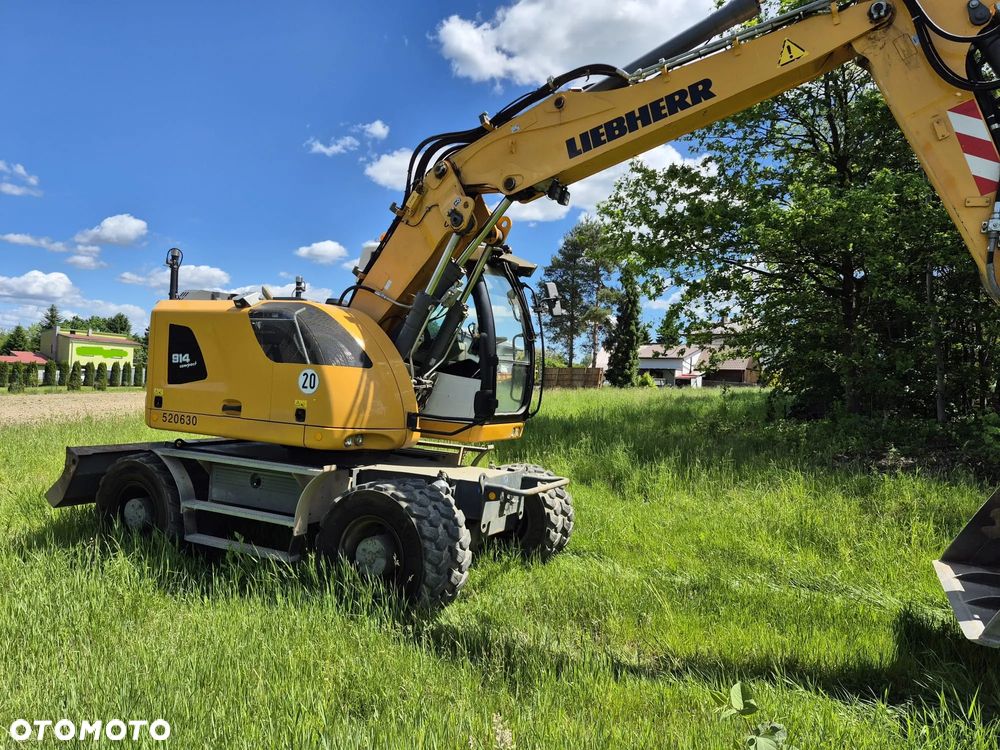 Liebherr A914 - 12