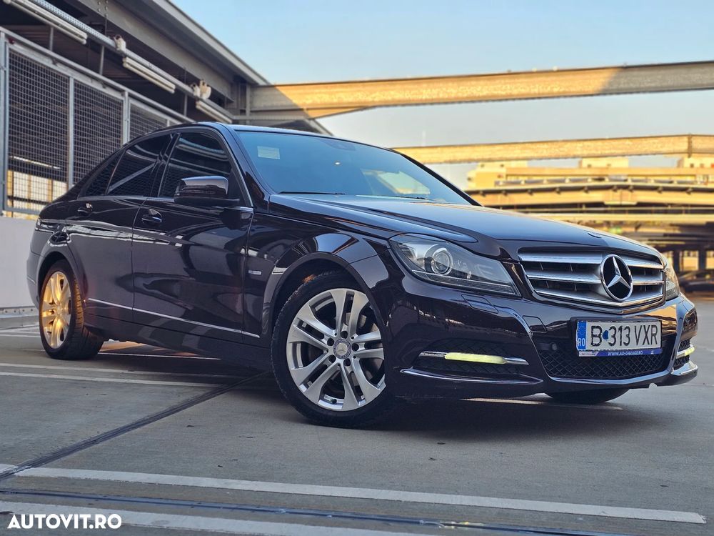Mercedes-Benz C 250 (BlueTEC) d 4Matic 7G-TRONIC AMG Line - 30