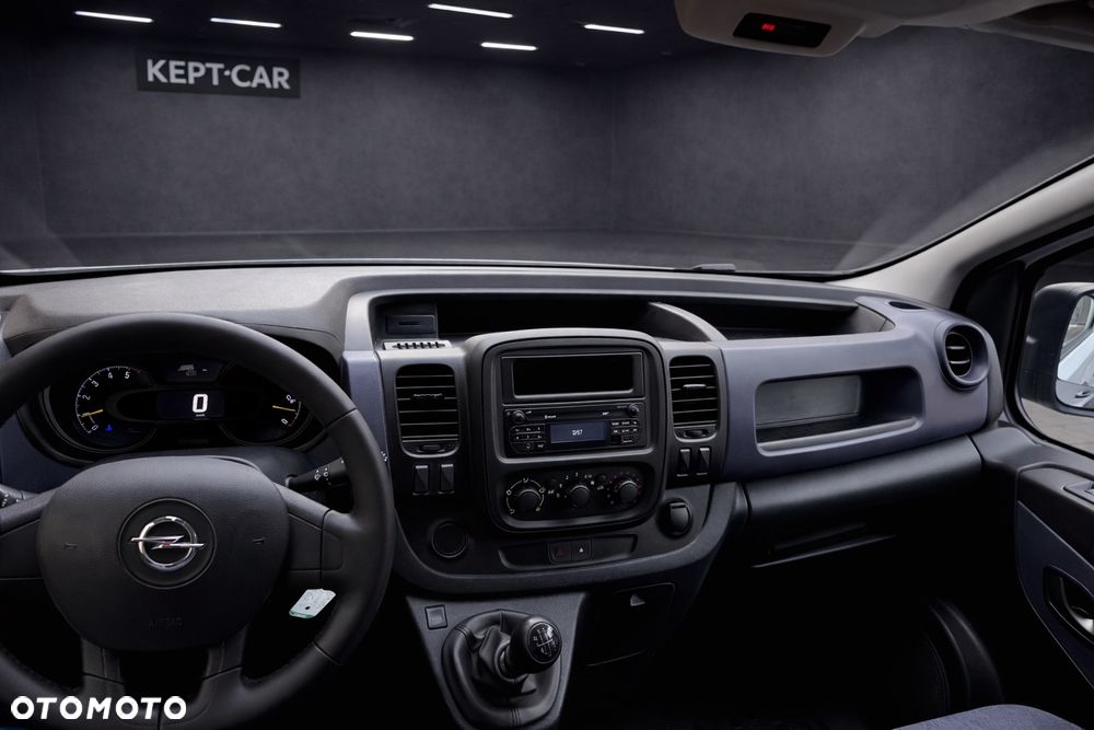 Opel Vivaro - 12