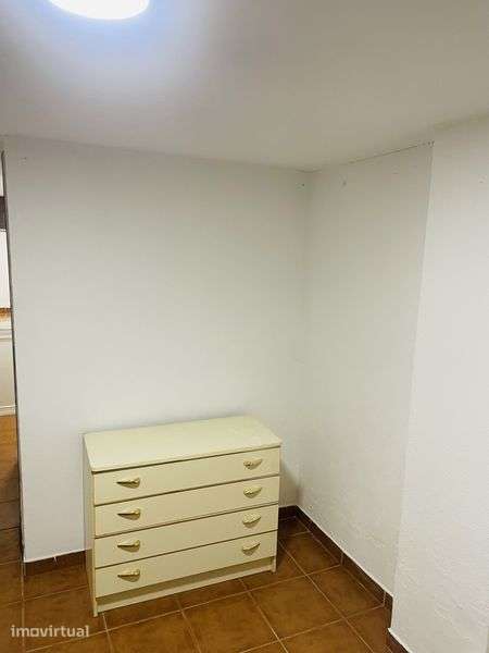 Apartamento T0.. - Grande imagem: 2/7
