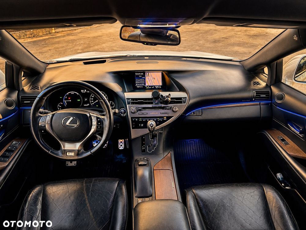 Lexus RX - 8