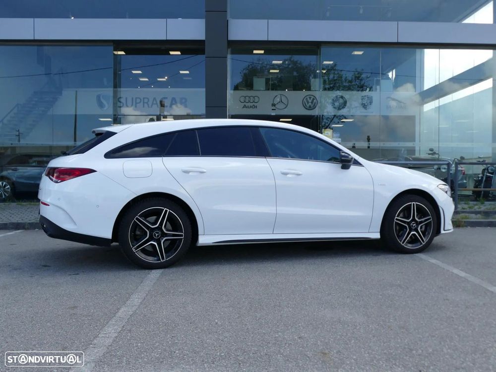 Mercedes-Benz CLA 250 e Shooting Brake AMG Line - 40