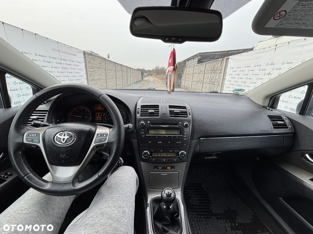 Toyota Avensis 2.0 D-4D Sol - 9