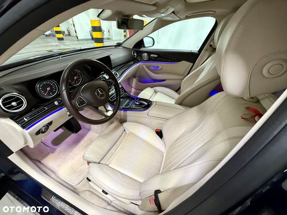 Mercedes-Benz Klasa E 200 9G-TRONIC - 11