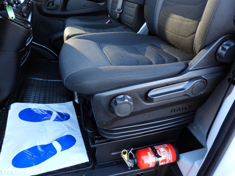 Iveco DAILY 50C16 PLANDEKA 10 PALET TEMPOMAT BLIŹNIACZE KOŁA KLIMATYZACJA  160KM - 29