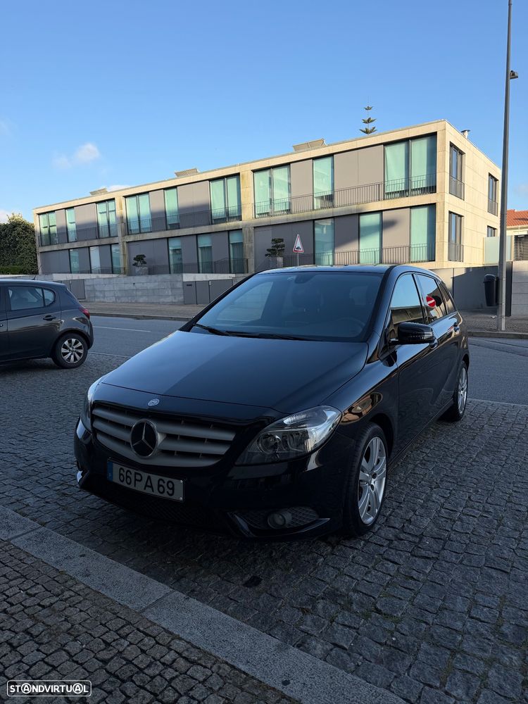 Mercedes-Benz B 180 CDI (BlueEFFICIENCY) - 3