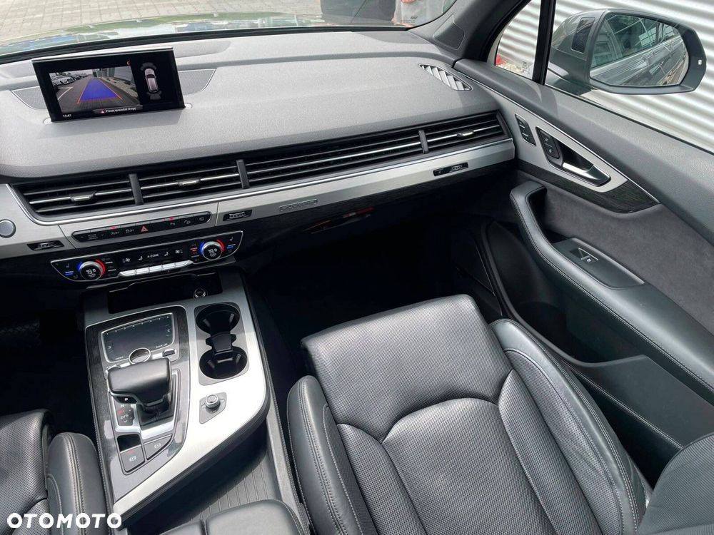 Audi Q7 - 17
