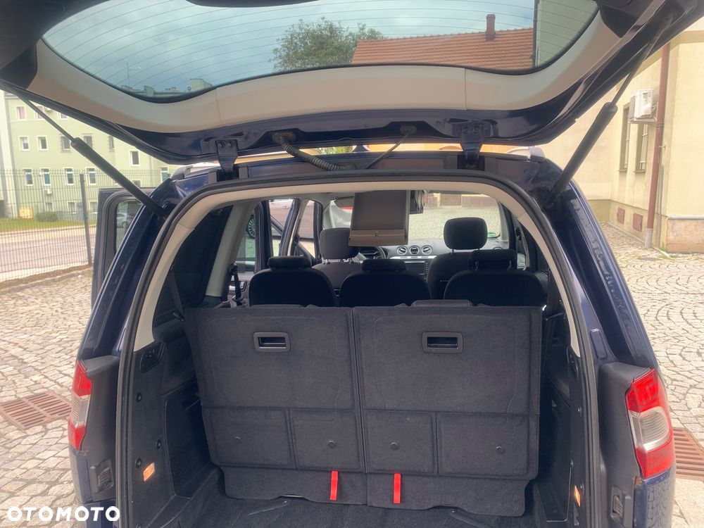 Ford Galaxy - 22
