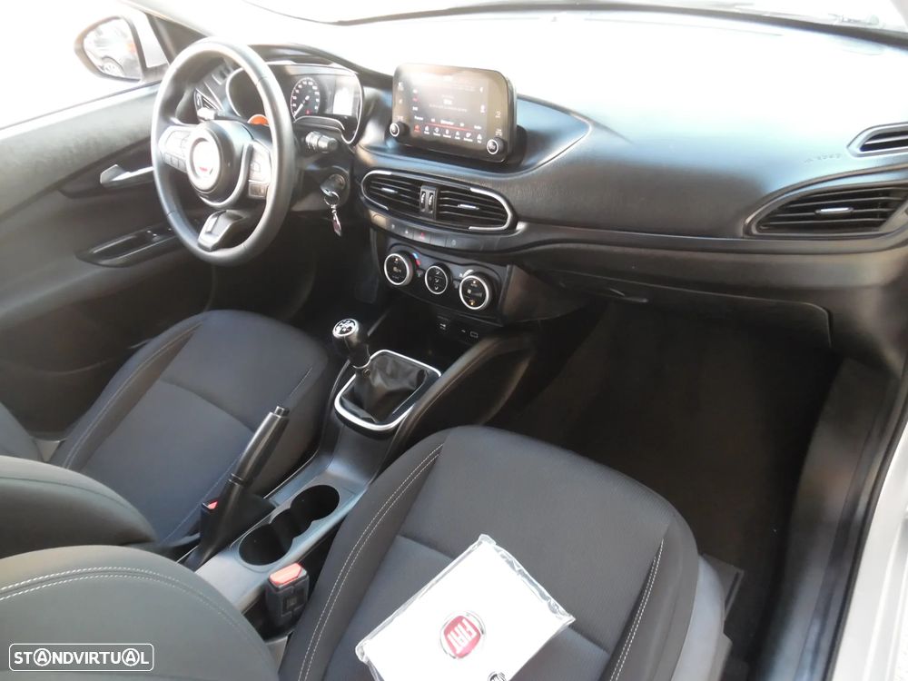 Fiat Tipo Station Wagon 1.0 GSE T3 City Life - 25