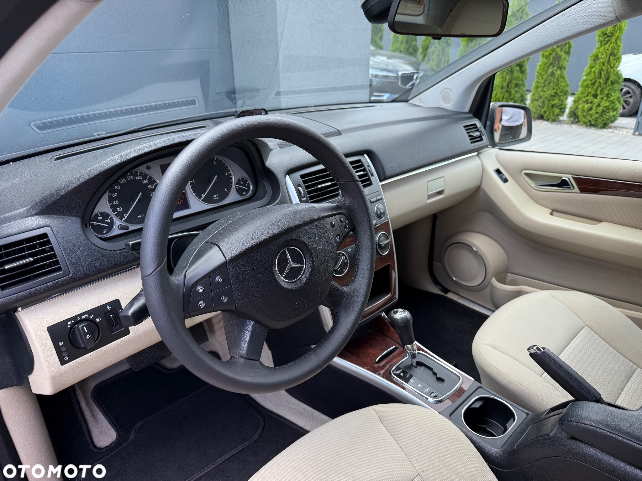 Mercedes-Benz Klasa B 200 CDI Autotronic - 11