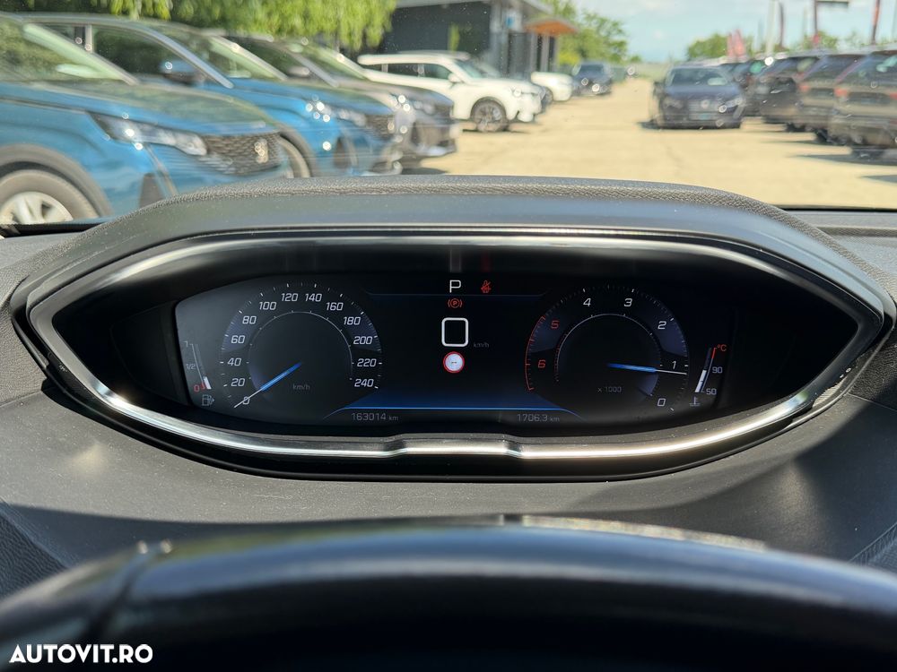Peugeot 3008 BlueHDi 130 Stop & Start EAT8 Active - 23