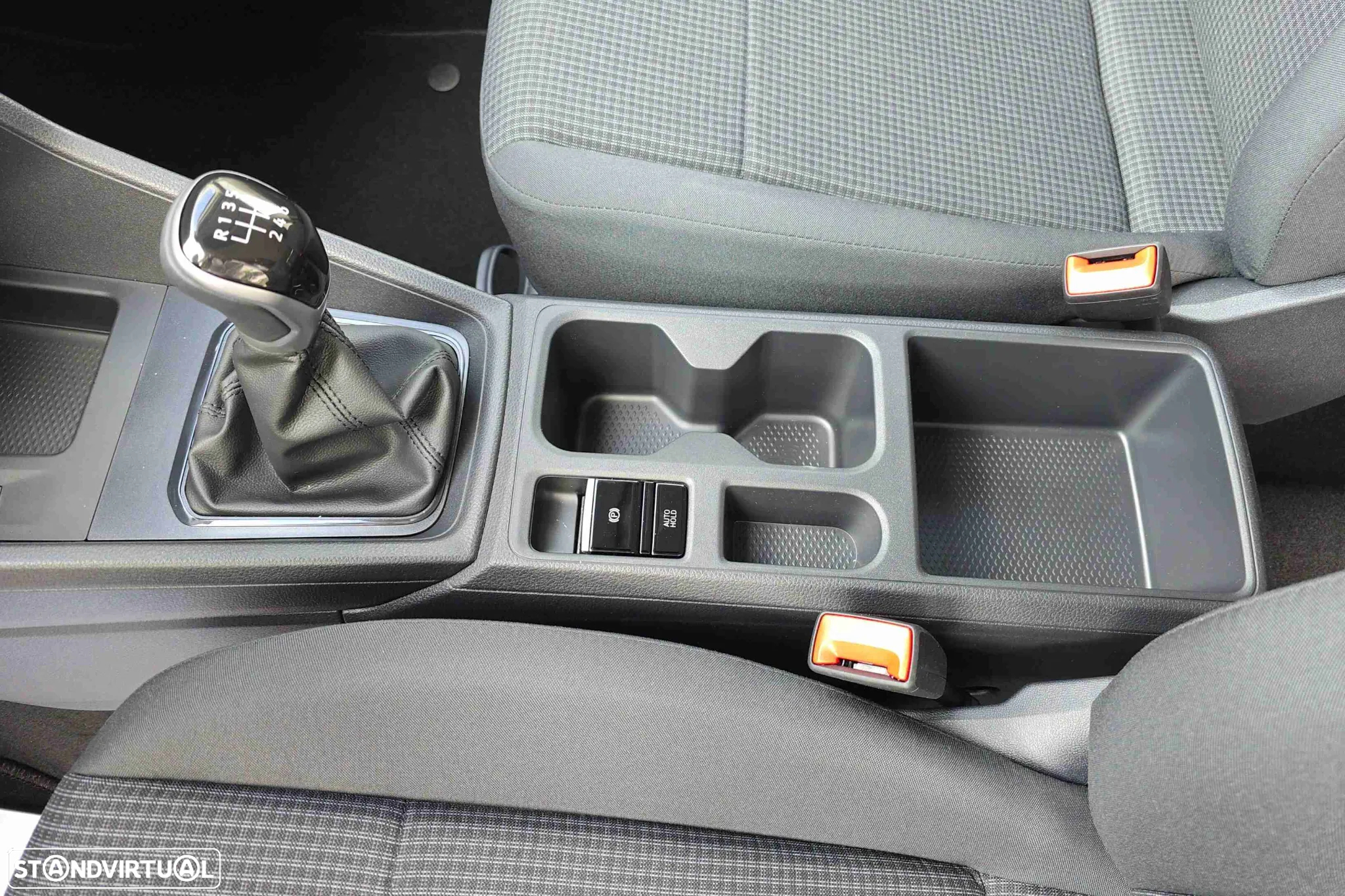 VW Caddy Maxi 25 2.0 TDI - 24