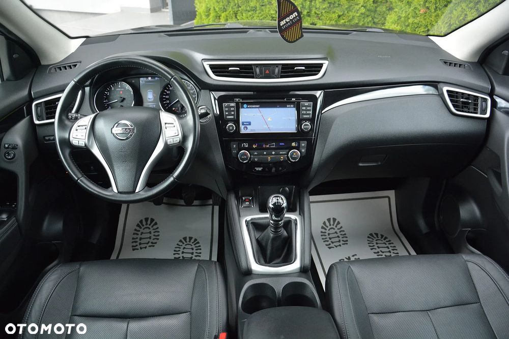 Nissan Qashqai 1.6 DIG-T Tekna - 16