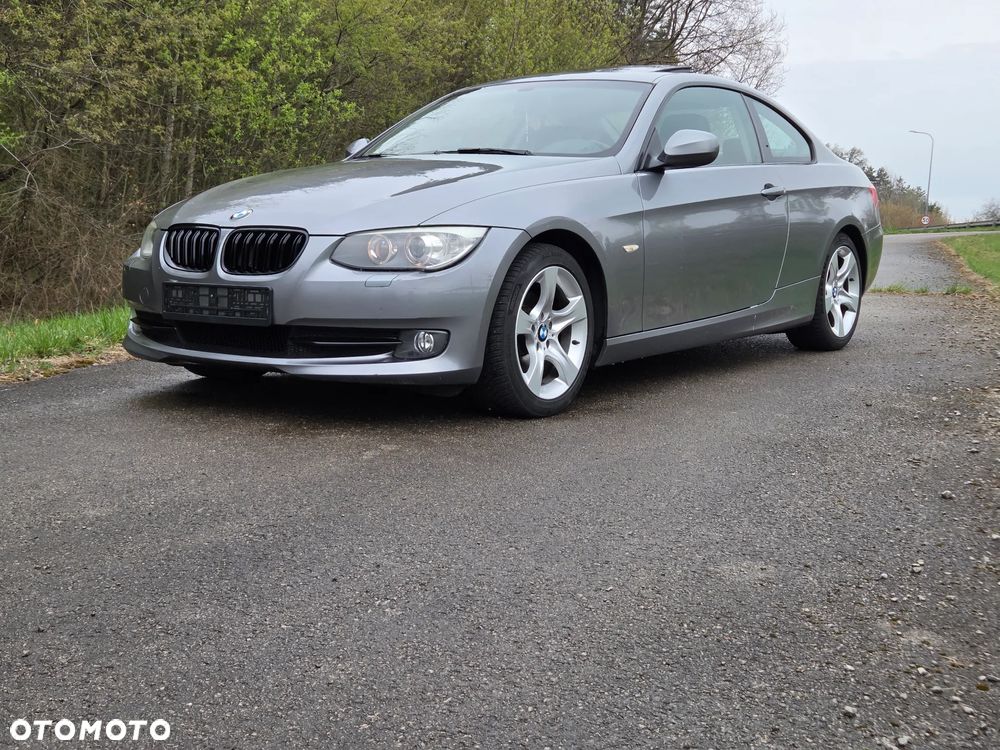 BMW Seria 3 320i Edition Exclusive - 17