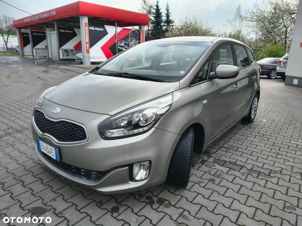 Kia Carens 1.7 CRDi L 7os - 4