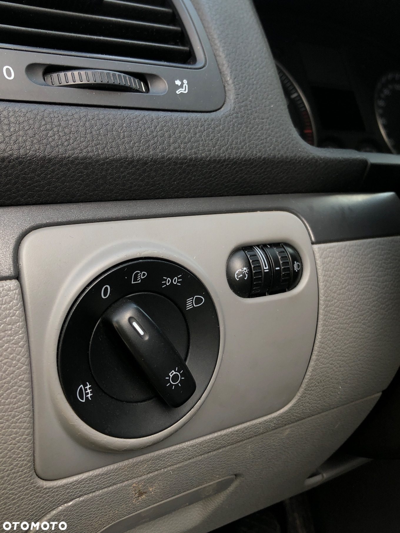 Volkswagen Jetta - 14