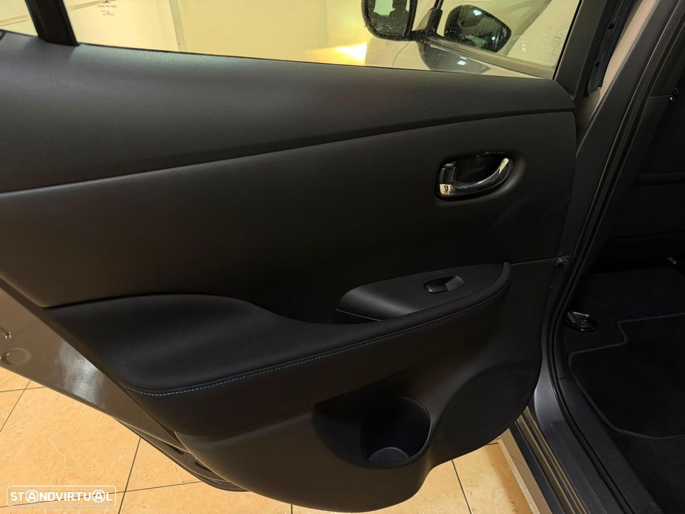 Nissan Leaf Acenta - 36