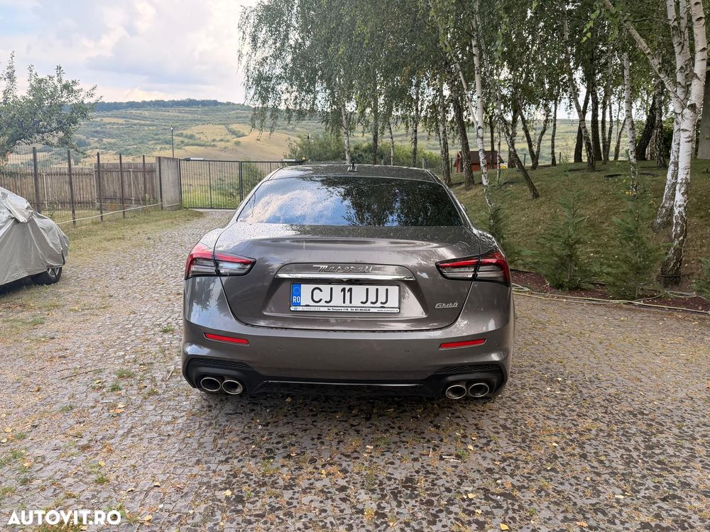 Maserati Ghibli - 15