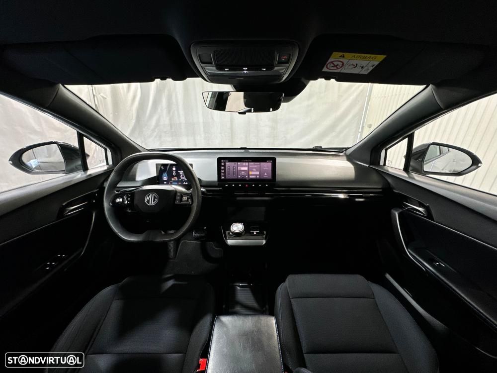 MG MG4 51 kWh Standard - 11