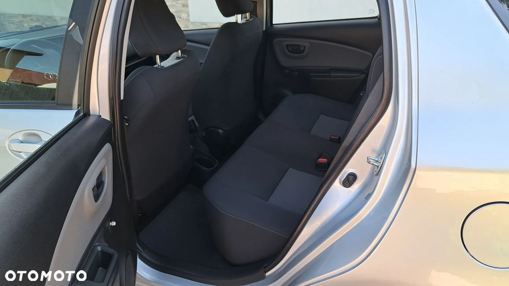 Toyota Yaris 1.5 Dynamic - 15