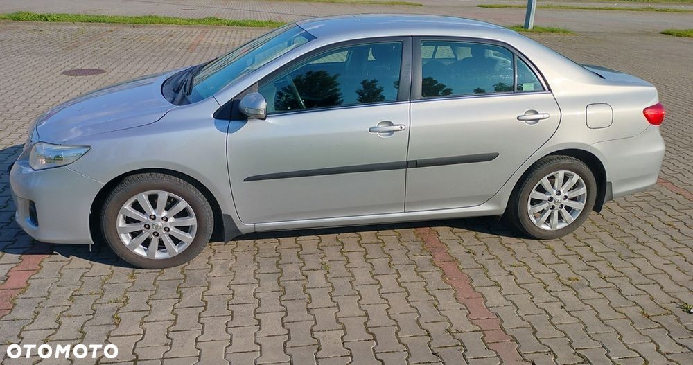 Toyota Corolla 1.6 Premium Start - 6