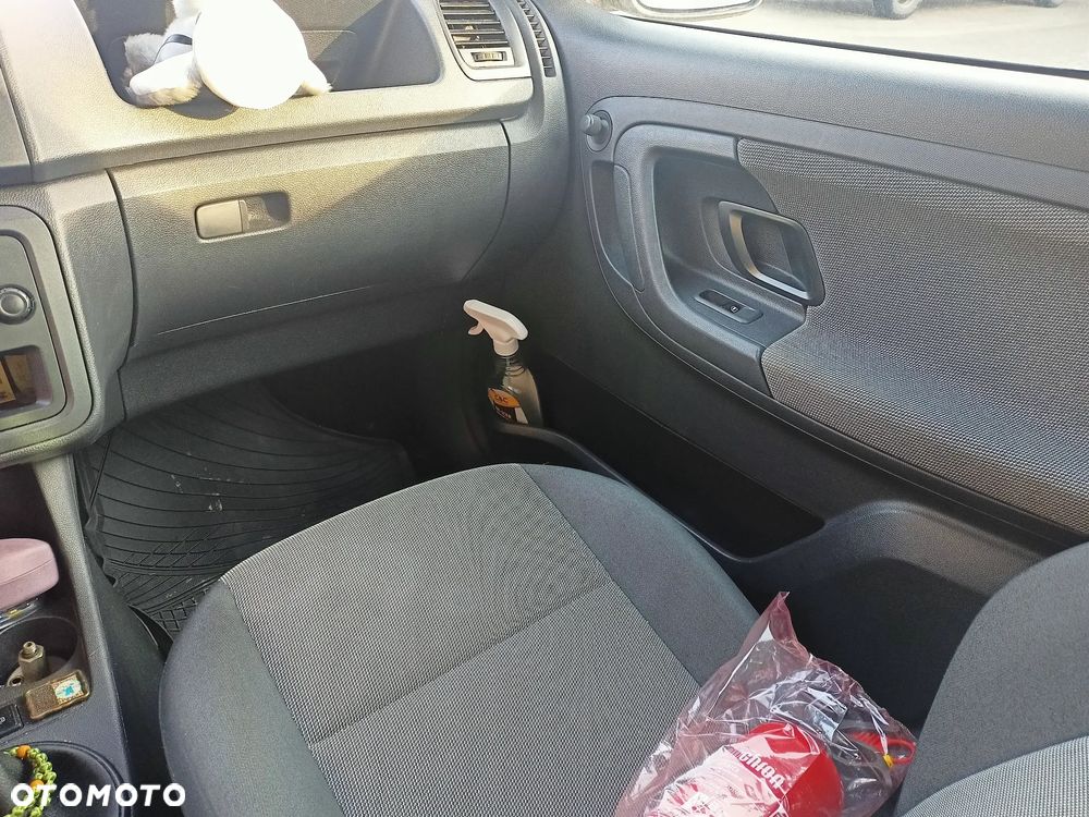 Skoda Roomster 1.2 Ambition PLUS EDITION - 9