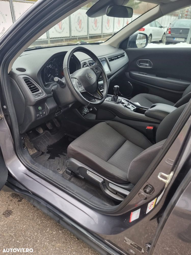 Honda HR-V 1.5 i-VTEC M/T Elegance - 5