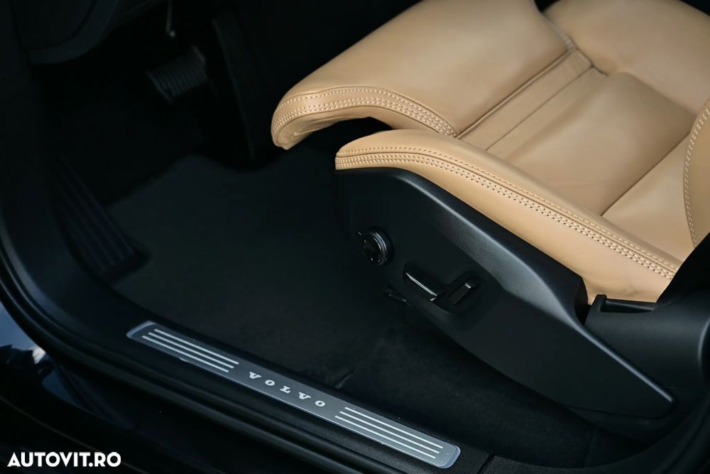 Volvo XC 60 B5 MHEV AT8 AWD Inscription - 20