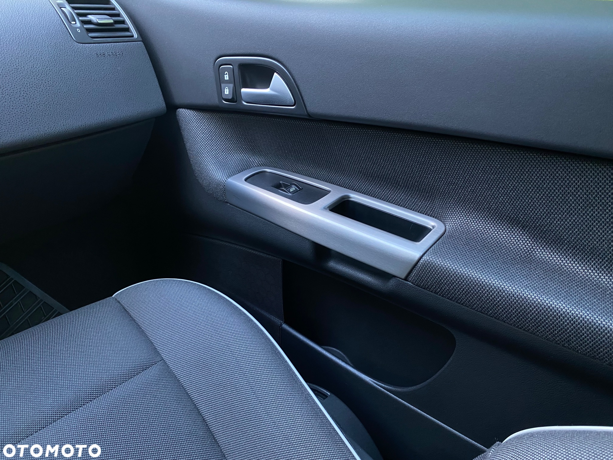 Volvo C30 1.6 Kinetic - 16