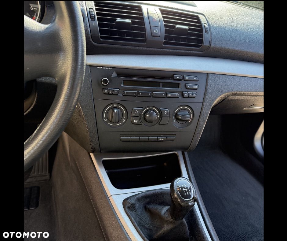 BMW Seria 1 - 10