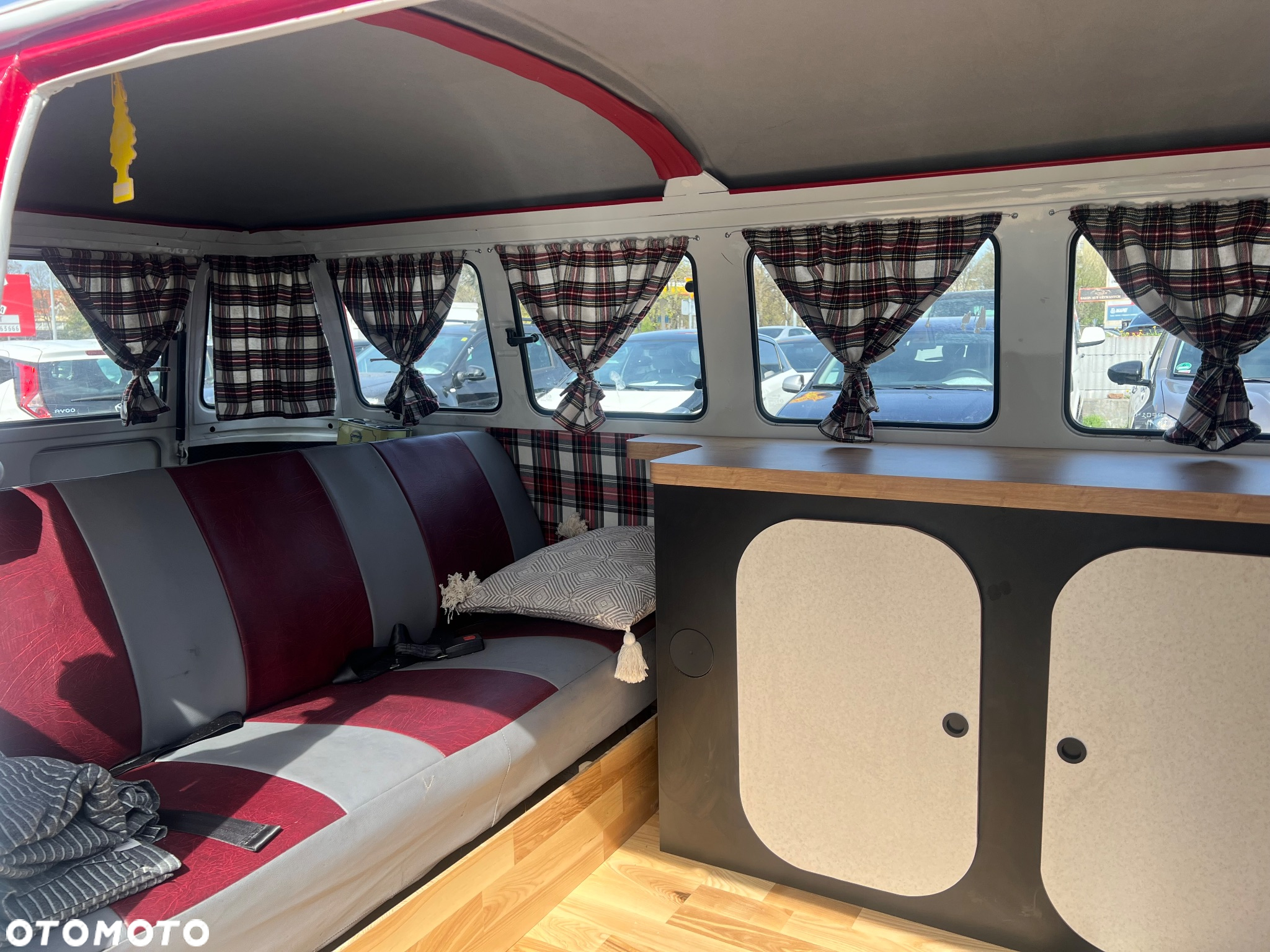 Volkswagen Transporter - 9