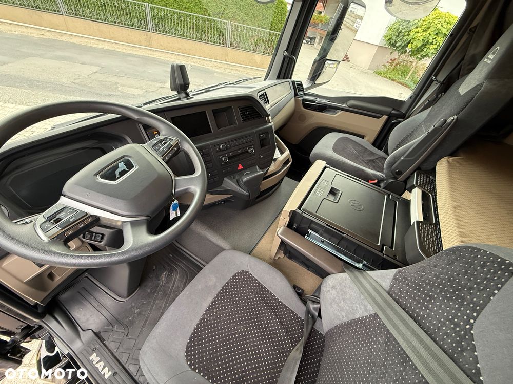 MAN Tgl 8.220 - 8