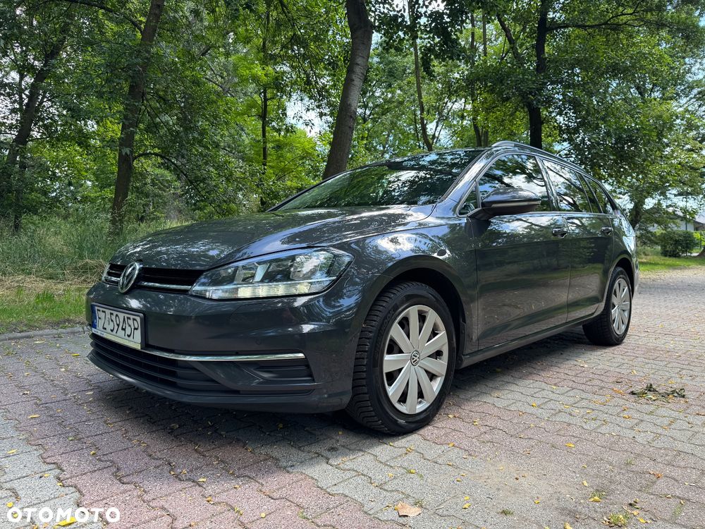 Volkswagen Golf - 2