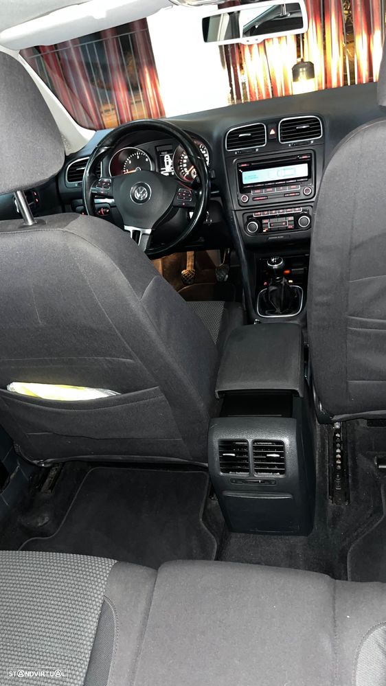 VW Golf Variant 1.6 TDi Confortline - 6