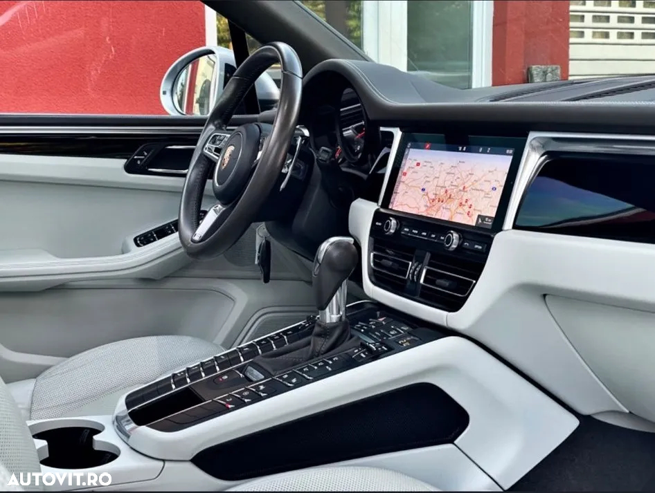 Porsche Macan PDK - 16