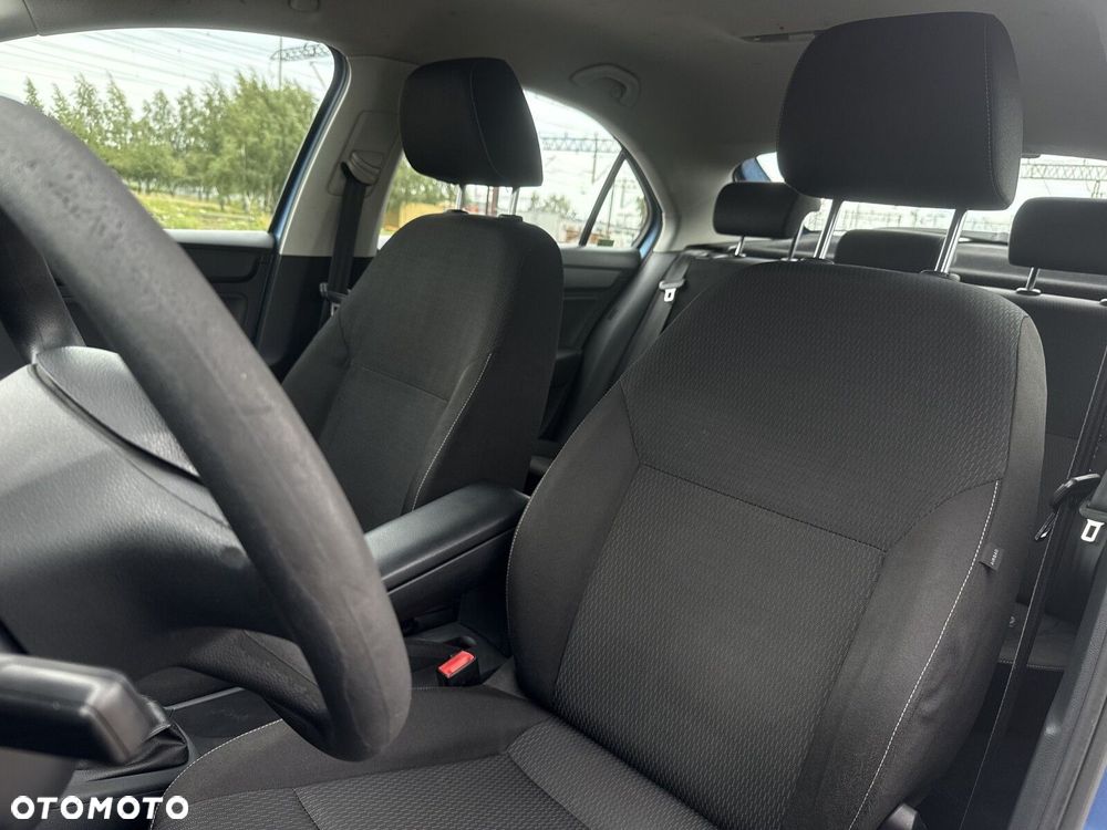 Skoda RAPID 1.2 Active Max - 12