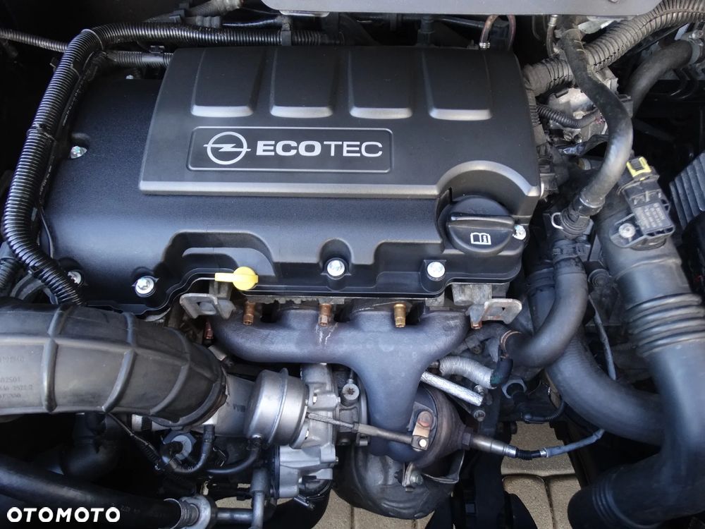Opel Zafira Tourer 1.4 Turbo Active - 30