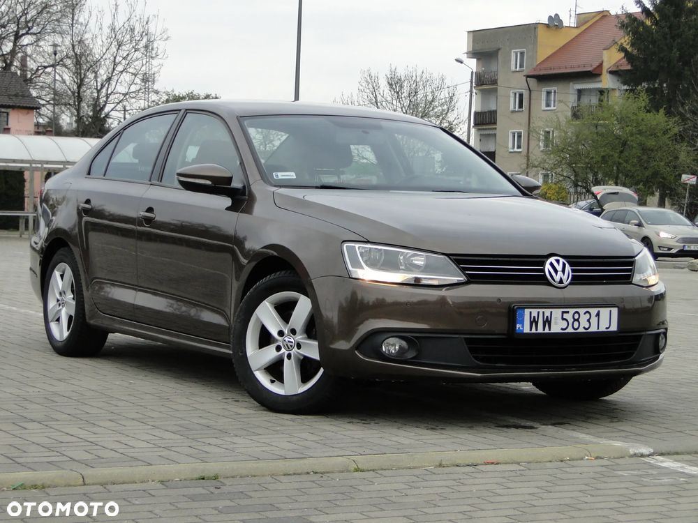 Volkswagen Jetta 1.2 TSI Comfortline - 11