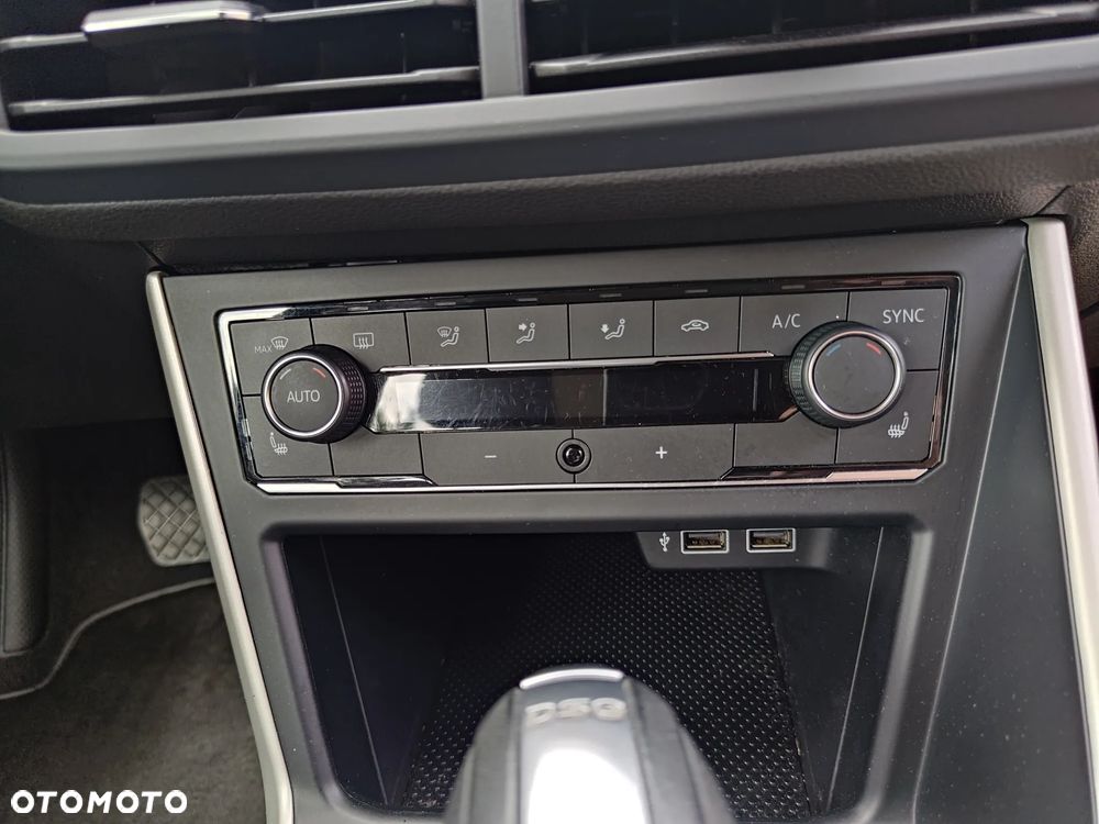 Volkswagen Polo 1.0 TSI DSG Highline - 16