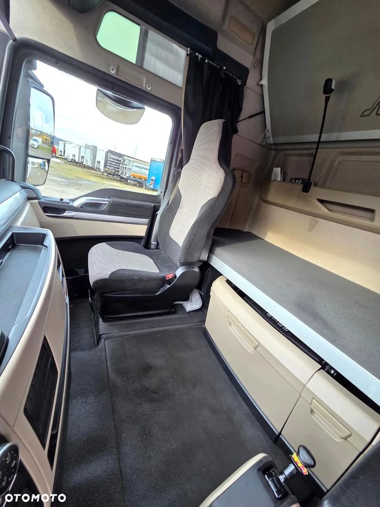 MAN TGX 18.460 XXL / RETARDER / NAWIGACJA / XENON / KLIMA POSTOJOWA - 11