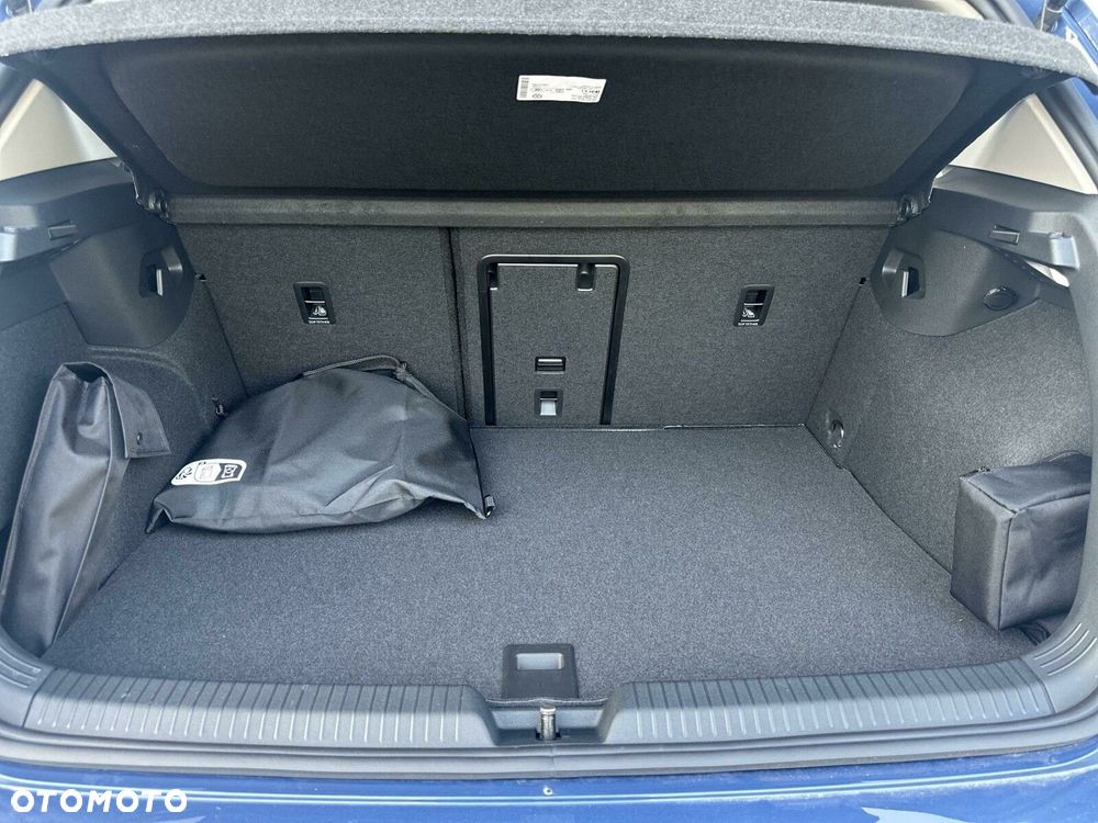 Volkswagen Golf - 14