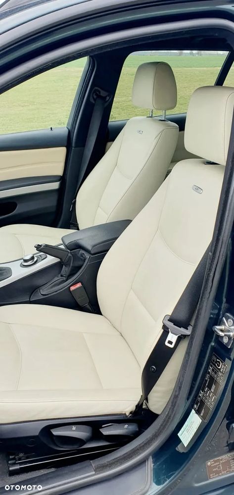 BMW Seria 3 335i - 8