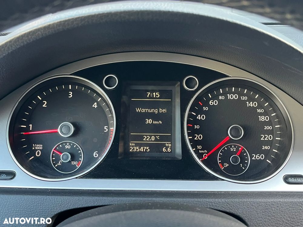Volkswagen Passat Variant 2.0 TDI DPF Trendline - 13