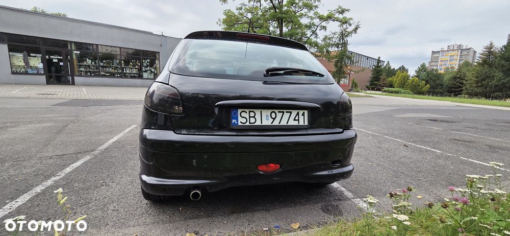 Peugeot 206 - 3