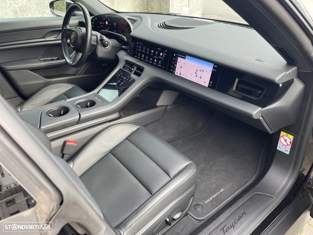Porsche Taycan Standard - 27