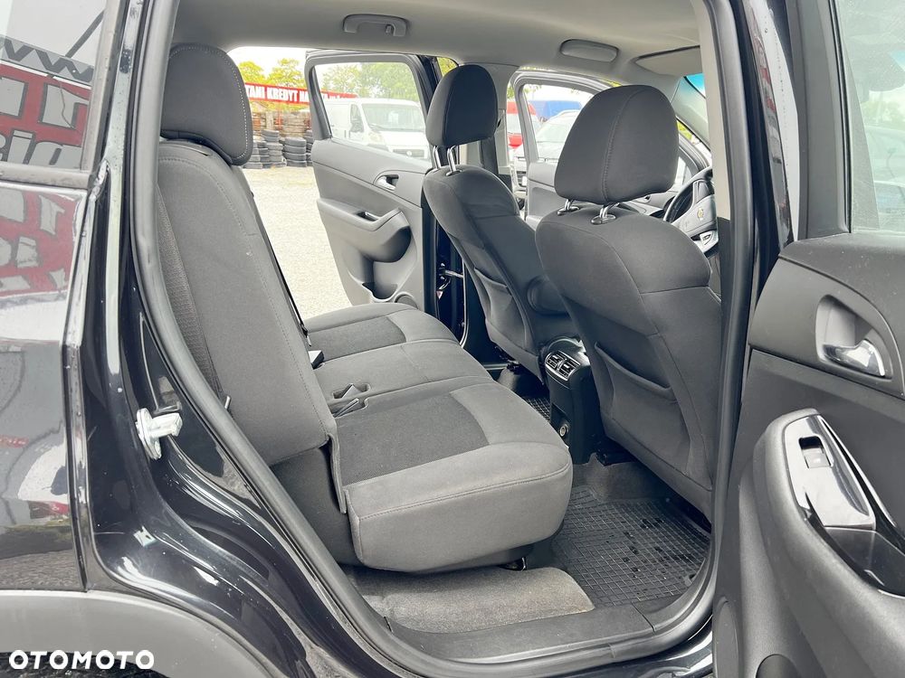 Chevrolet Orlando - 12