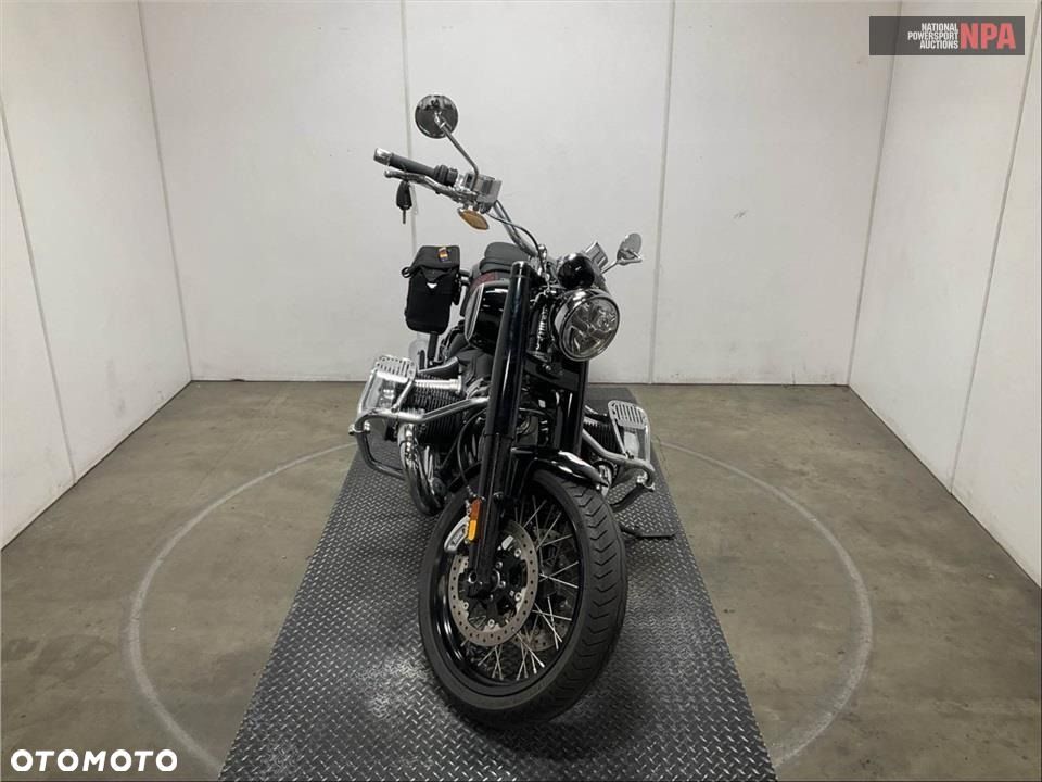 BMW R - 9