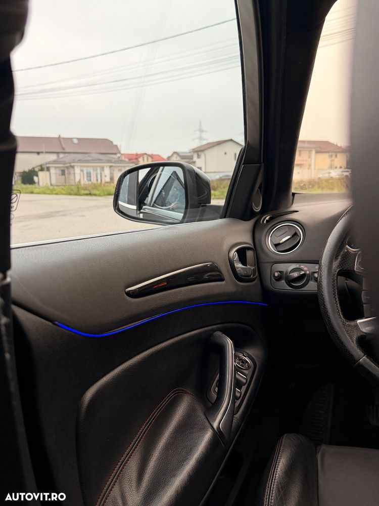 Ford Mondeo 2.2 TDCi Titanium - 17