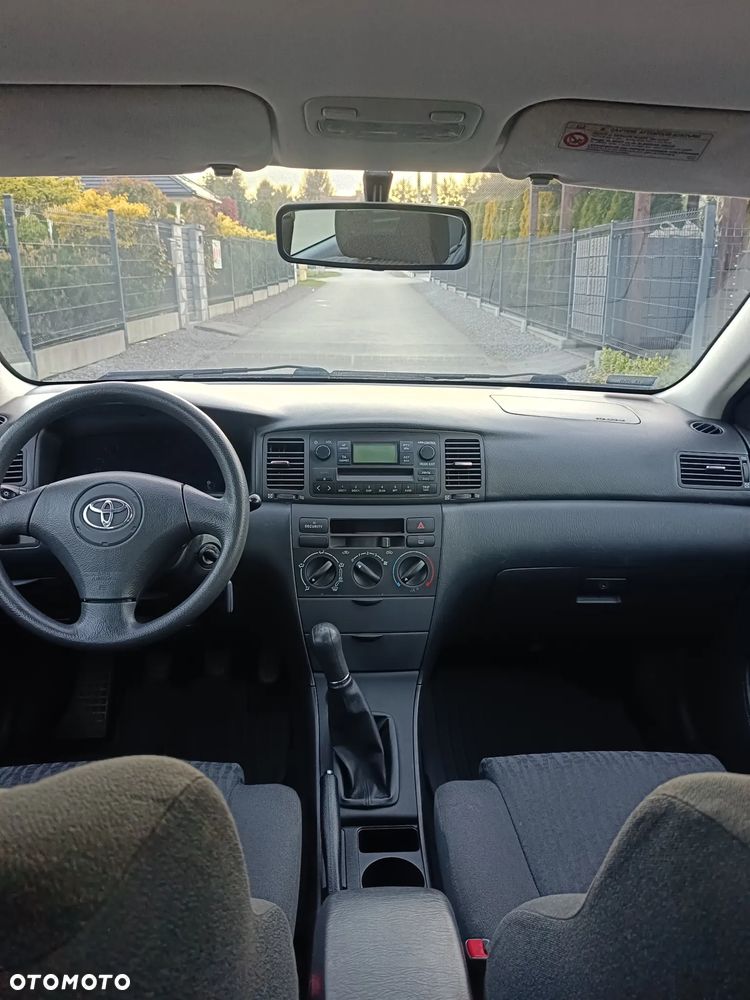 Toyota Corolla 1.6 VVT-i Terra - 12